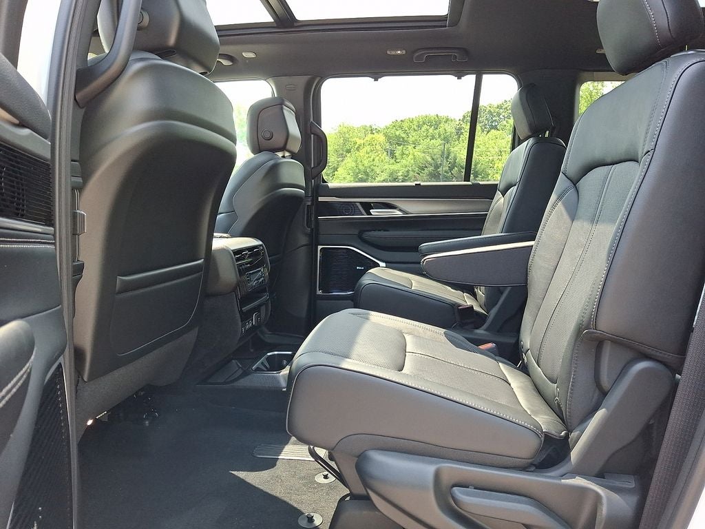 2026 Jeep Grand Wagoneer L Limited Reserve