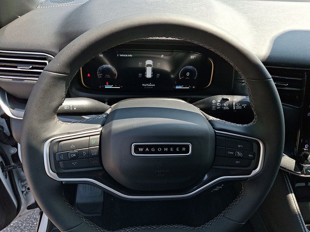 2023 Jeep Wagoneer Base