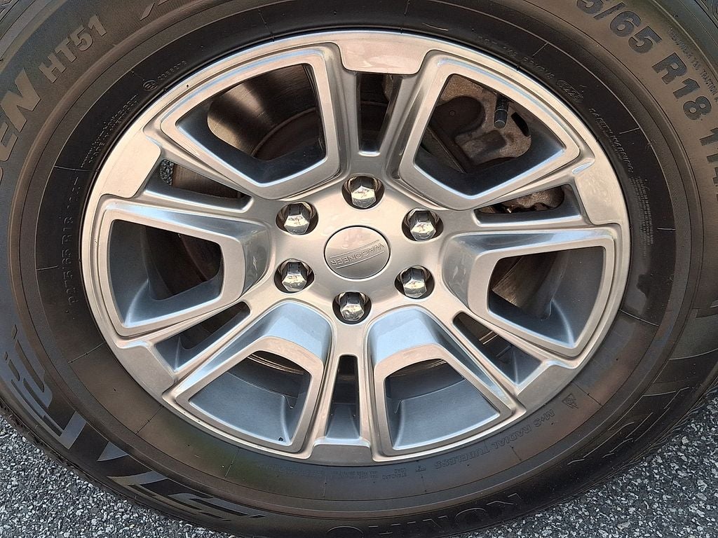 2023 Jeep Wagoneer Base