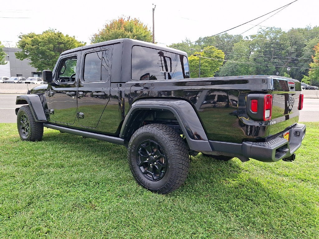 2022 Jeep Gladiator Willys