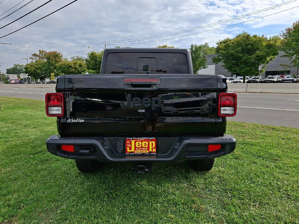 2022 Jeep Gladiator Willys