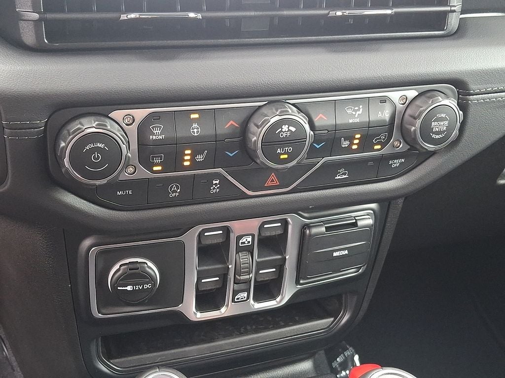 2026 Jeep Gladiator Sahara