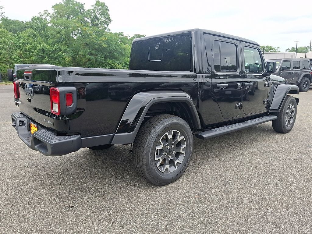 2026 Jeep Gladiator Sahara