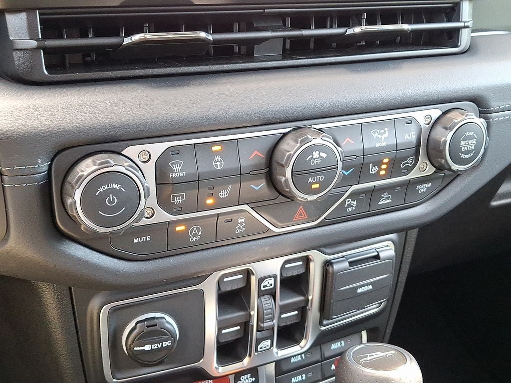 2026 Jeep Gladiator Mojave X