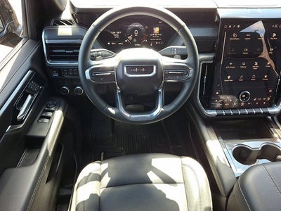 2025 GMC Yukon Elevation