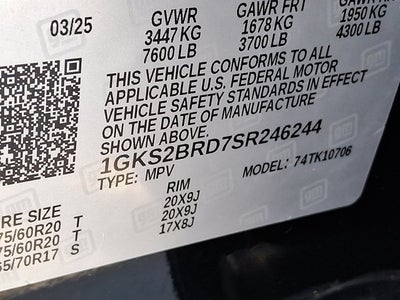 2025 GMC Yukon Elevation