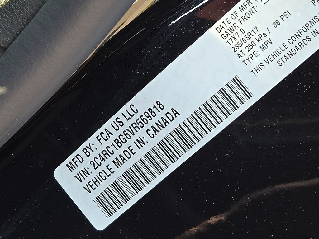 2027 Chrysler Pacifica Select