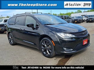 2018 Chrysler Pacifica Touring L Plus