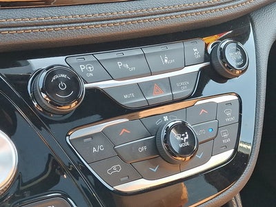 2022 Chrysler Pacifica Hybrid Pinnacle