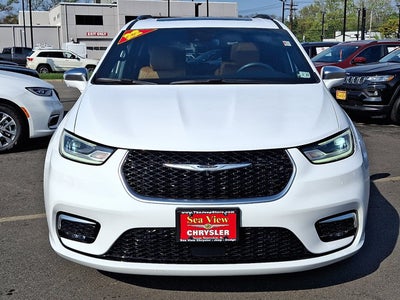 2022 Chrysler Pacifica Hybrid Pinnacle