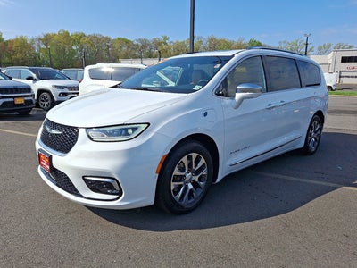 2022 Chrysler Pacifica Hybrid Pinnacle