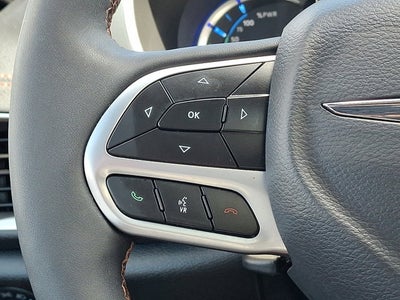 2024 Chrysler Pacifica Hybrid Pinnacle