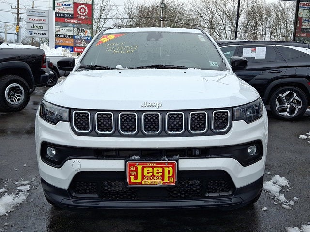 2023 Jeep Compass Latitude Lux