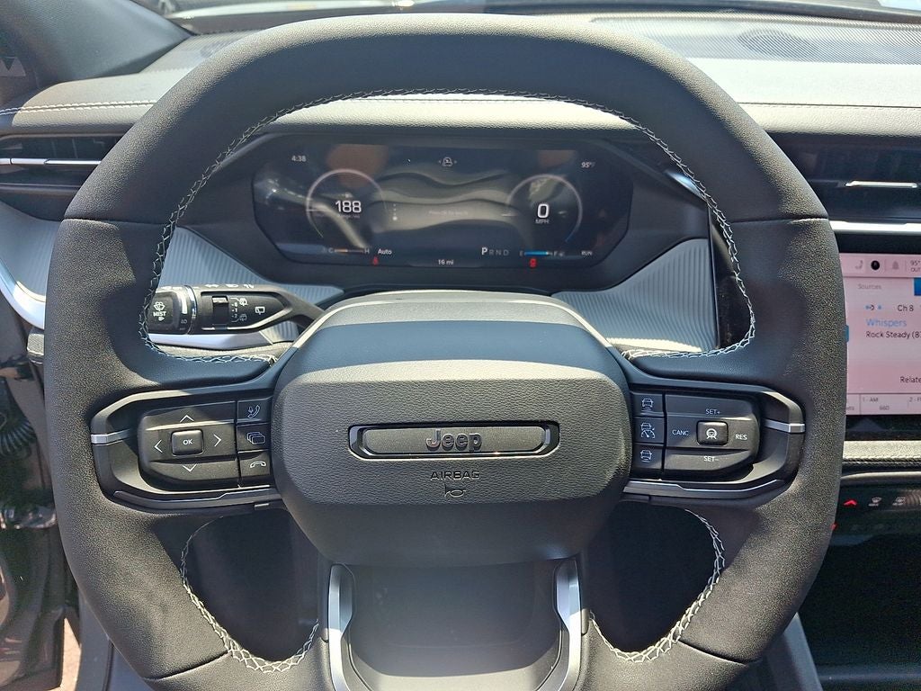 2026 Jeep Cherokee Laredo