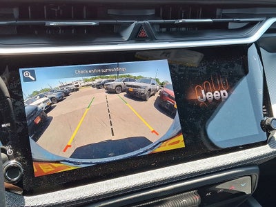 2026 Jeep Cherokee Laredo