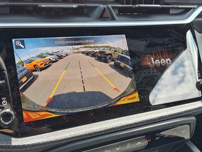 2026 Jeep Cherokee Laredo