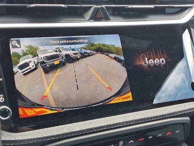 2026 Jeep Cherokee Laredo