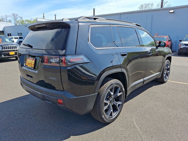 2026 Jeep Cherokee Overland