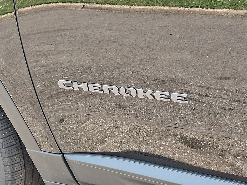 2026 Jeep Cherokee Overland