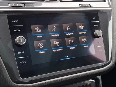 2022 Volkswagen Tiguan SE