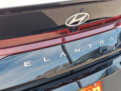 2025 Hyundai Elantra SEL Sport