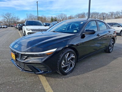2025 Hyundai Elantra SEL Sport