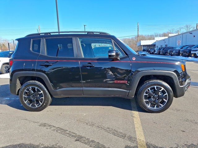 2023 Jeep Renegade Trailhawk